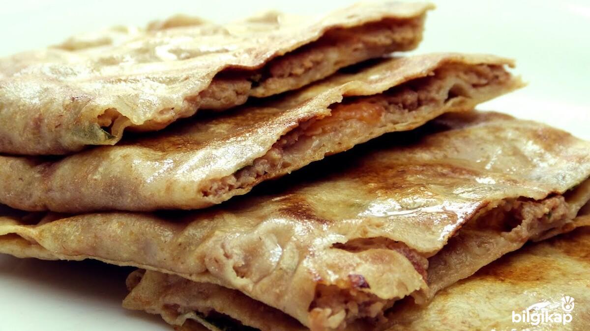 Kıymalı Gözleme  Et Yemekleri Kebap Tarifleri Tarifler